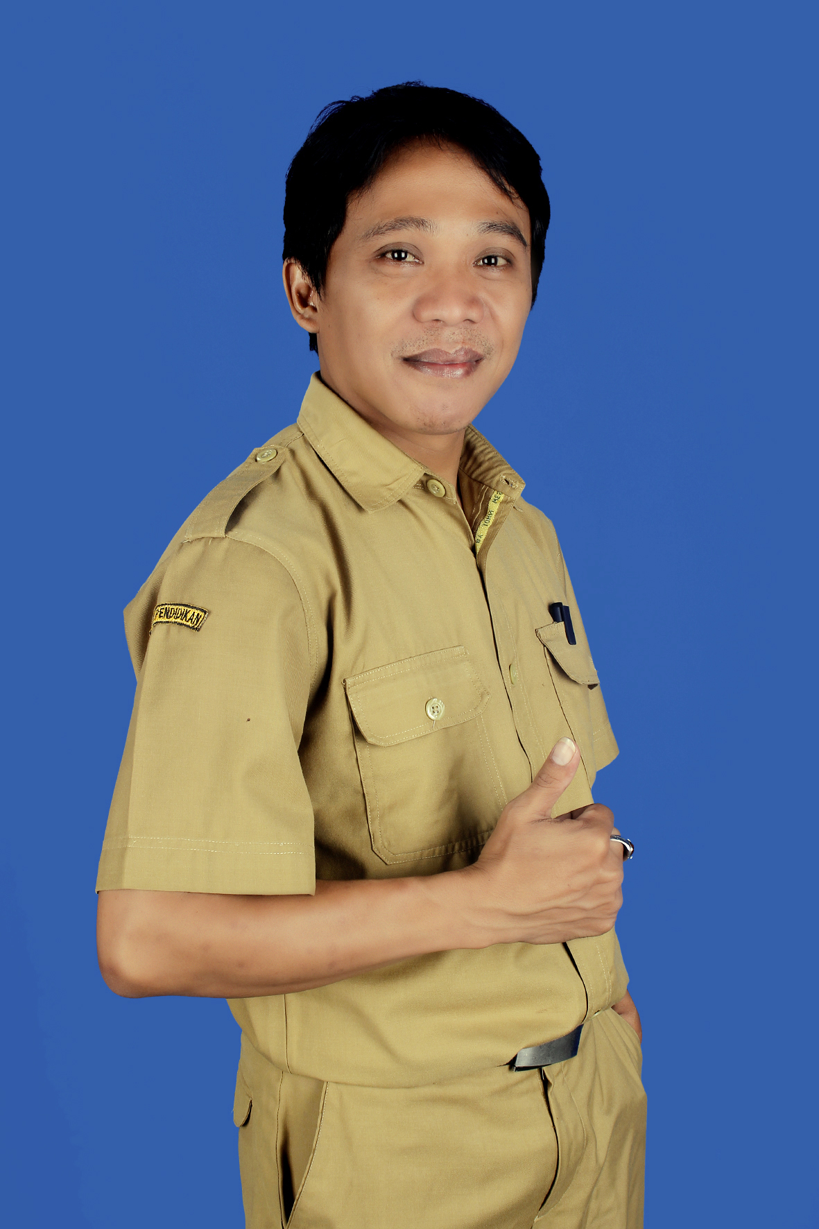 Ayub Ilmiawan,  ST